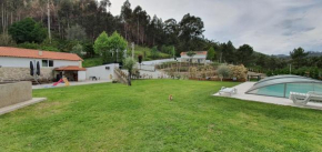 Quinta da Tormenta -14 pessoas- Cabeceiras de Basto 2 casas e piscina privada, Cabeceiras De Basto